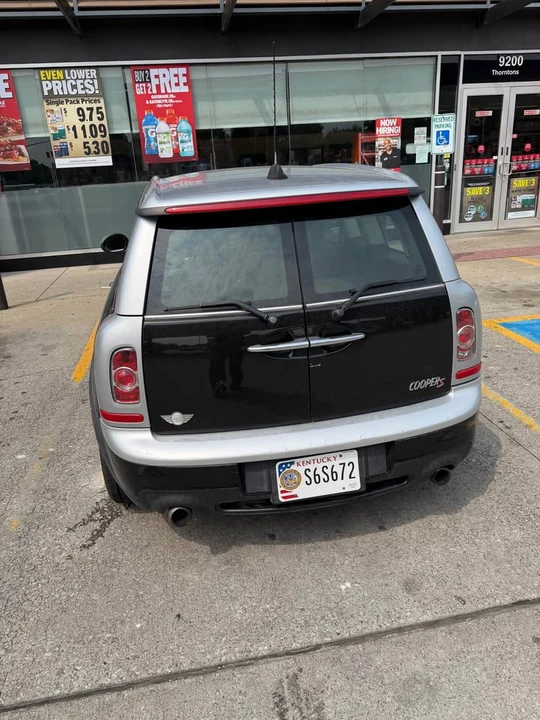 2011 Mini Mini 2nd Gen - Image 2 of 9