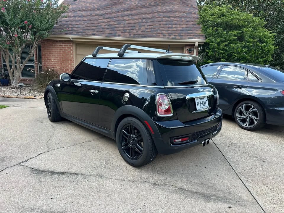 2011 Mini Mini 2nd Gen - Image 3 of 16