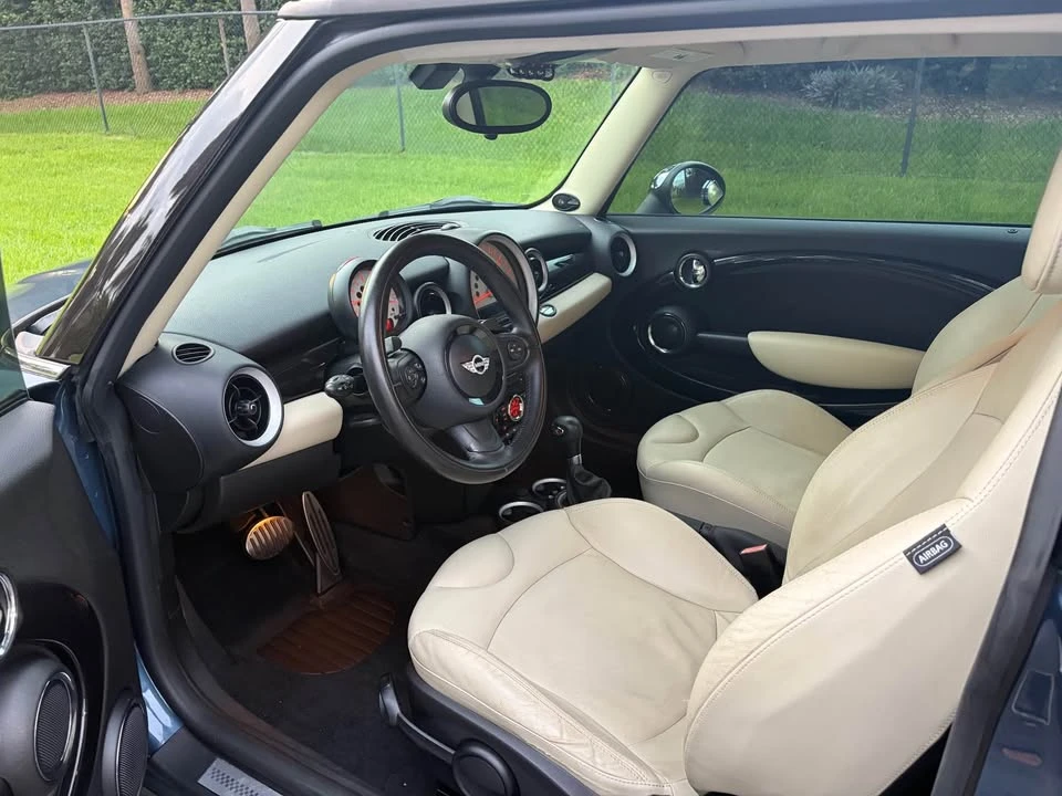 2011 Mini Mini 2nd Gen - Image 11 of 16