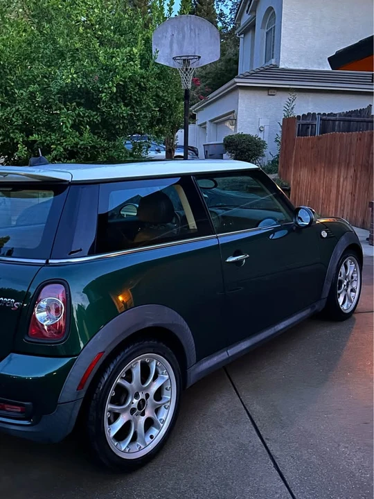 2011 Mini Mini 2nd Gen - Image 3 of 7