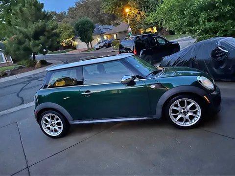 2011 MINI Hardtop 2 Door Cooper S Hatchback 2D