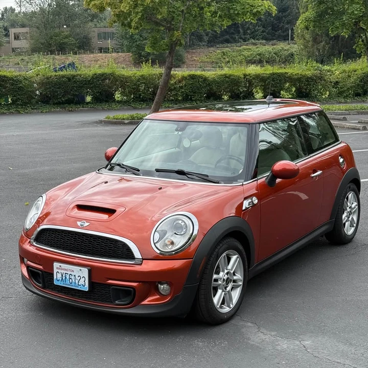 2011 Mini Mini 2nd Gen - Image 4 of 15