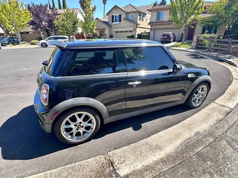 2011 MINI Hardtop 2 Door Cooper S Hatchback 2D