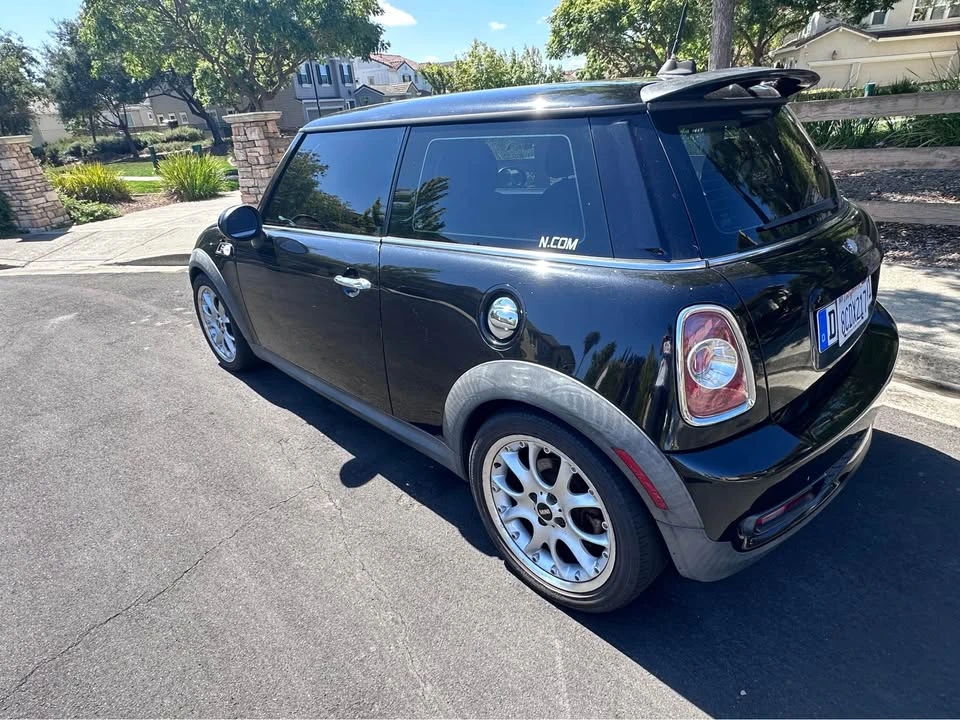 2011 Mini Mini 2nd Gen - Image 3 of 4