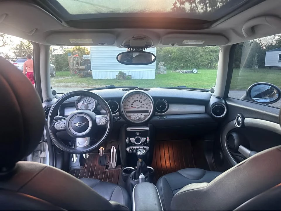 2011 Mini Mini 2nd Gen - Image 6 of 16