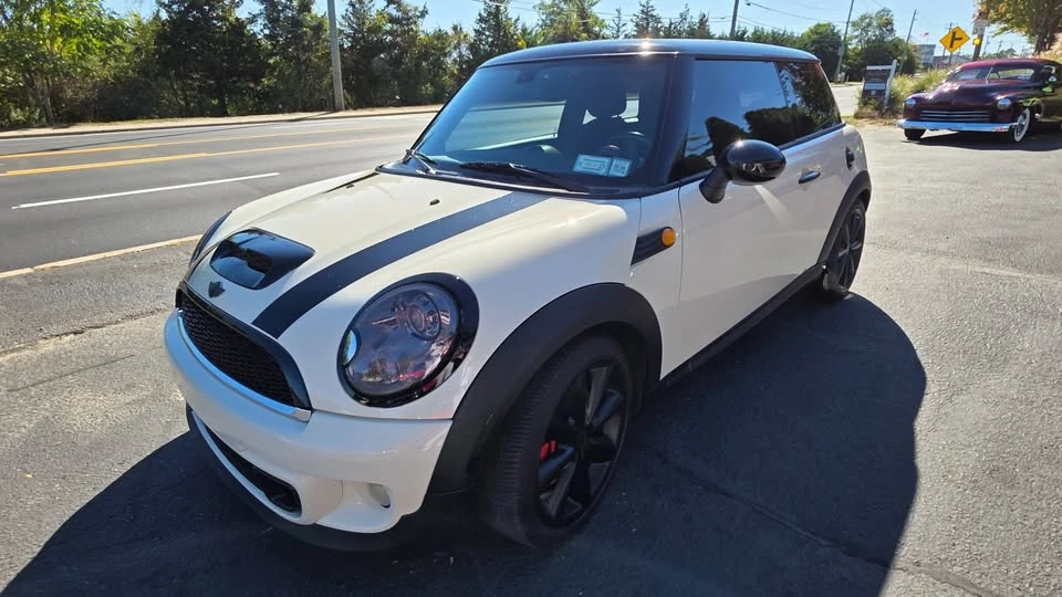 2011 Mini Mini 2nd Gen - Image 17 of 20
