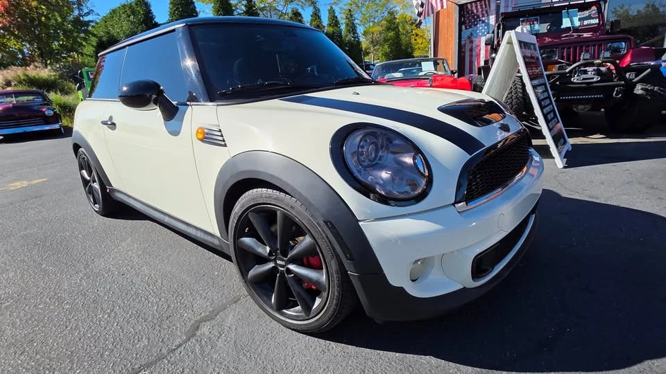 2011 Mini Mini 2nd Gen - Image 6 of 20