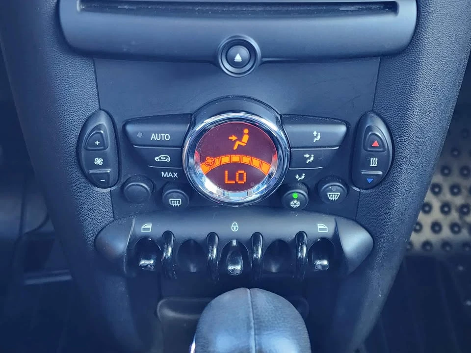 2011 Mini Clubman 1st Gen - Image 14 of 15