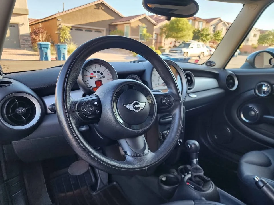 2011 Mini Clubman 1st Gen - Image 7 of 15
