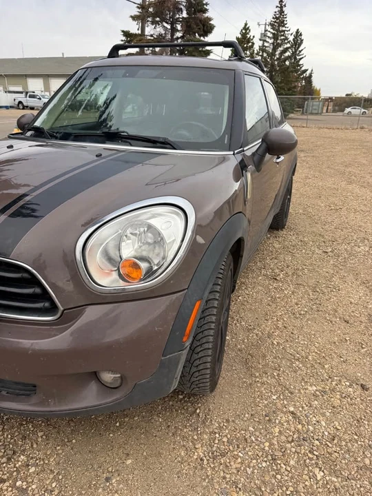 2011 Mini Mini 2nd Gen - Image 2 of 20