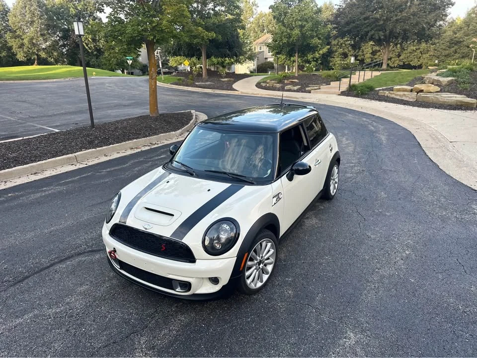 2011 Mini Mini 2nd Gen - Image 10 of 10