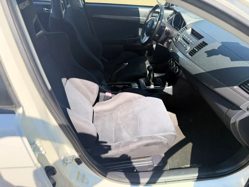 2011 Mitsubishi Lancer 9th Gen - Image 9 of 31