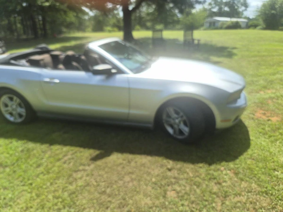 2011 Ford S197 Mustang - Image 3 of 6