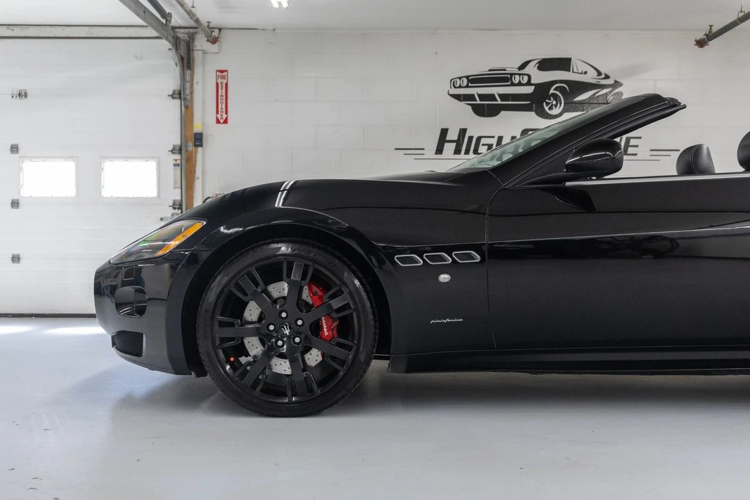 2011 Maserati GranTurismo 1st Gen - Image 29 of 31