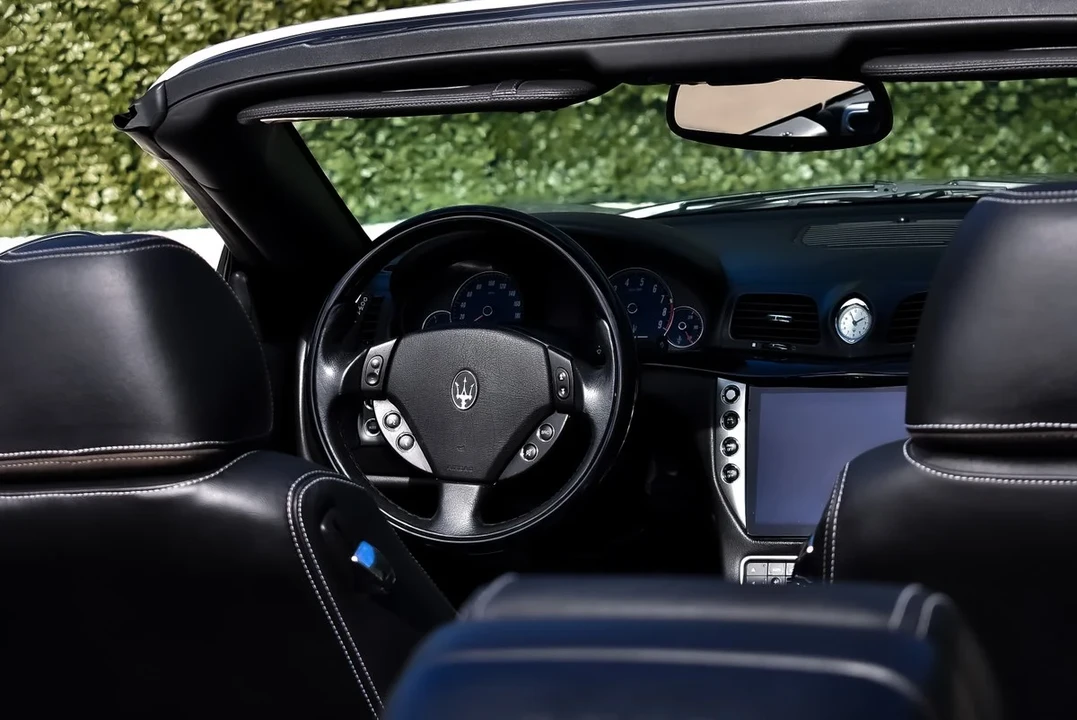 2011 Maserati GranCabrio - Image 24 of 30