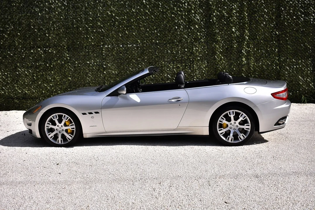 2011 Maserati GranCabrio - Image 16 of 30