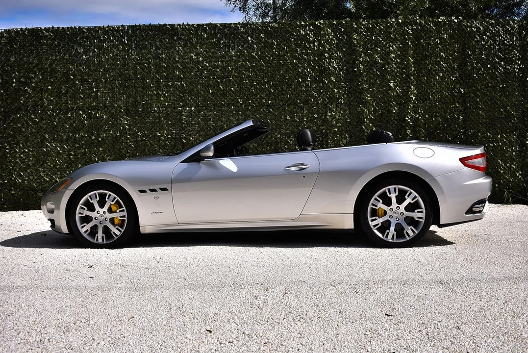2011 Maserati GranCabrio - Image 17 of 30
