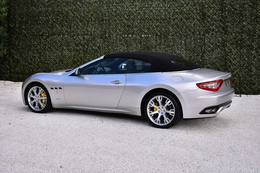 2011 Maserati GranCabrio - Image 21 of 30