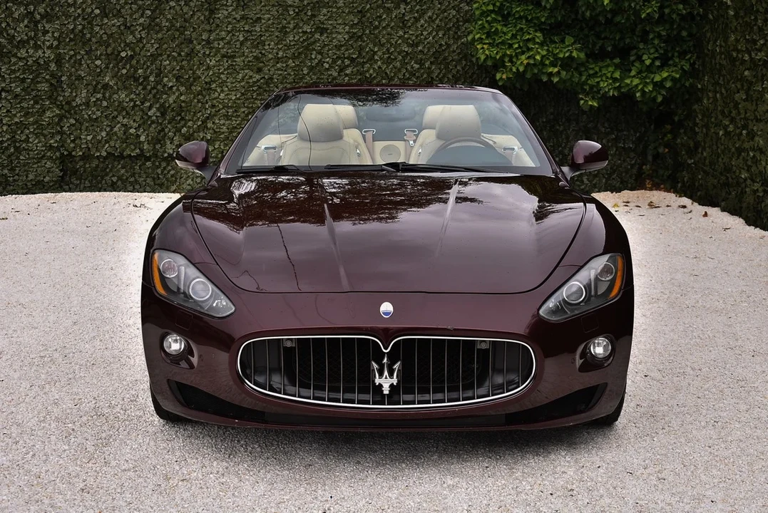 2011 Maserati GranCabrio - Image 2 of 30