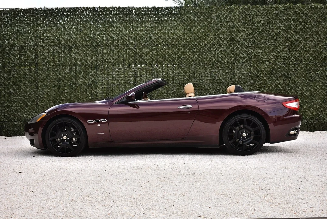 2011 Maserati GranCabrio - Image 16 of 30