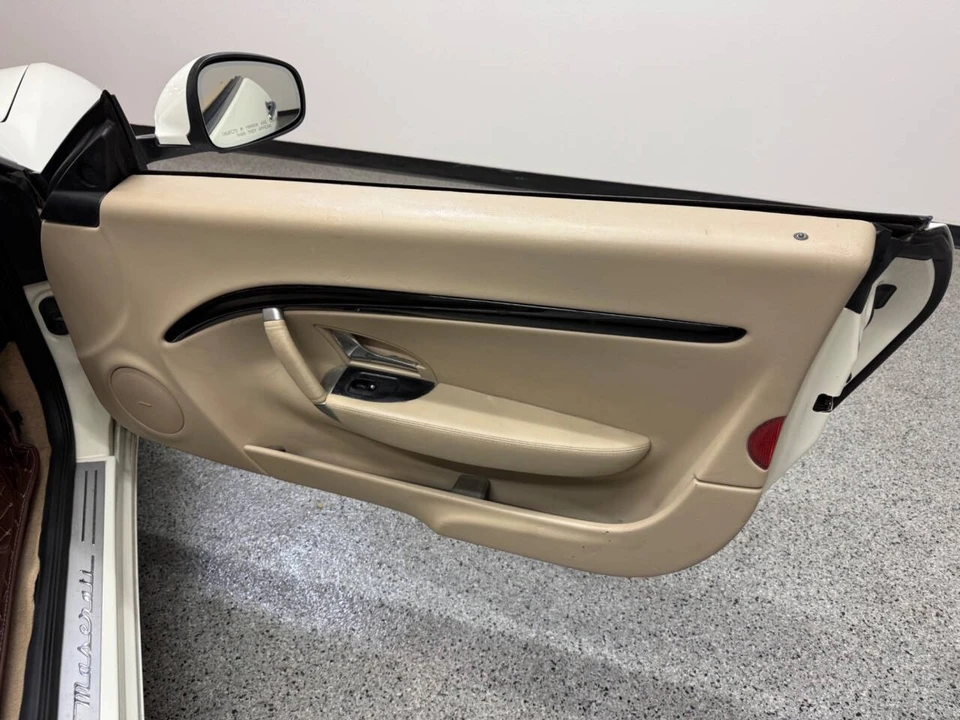 2011 Maserati - Image 25 of 31