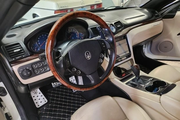 2011 Maserati GranTurismo 1st Gen - Image 5 of 8