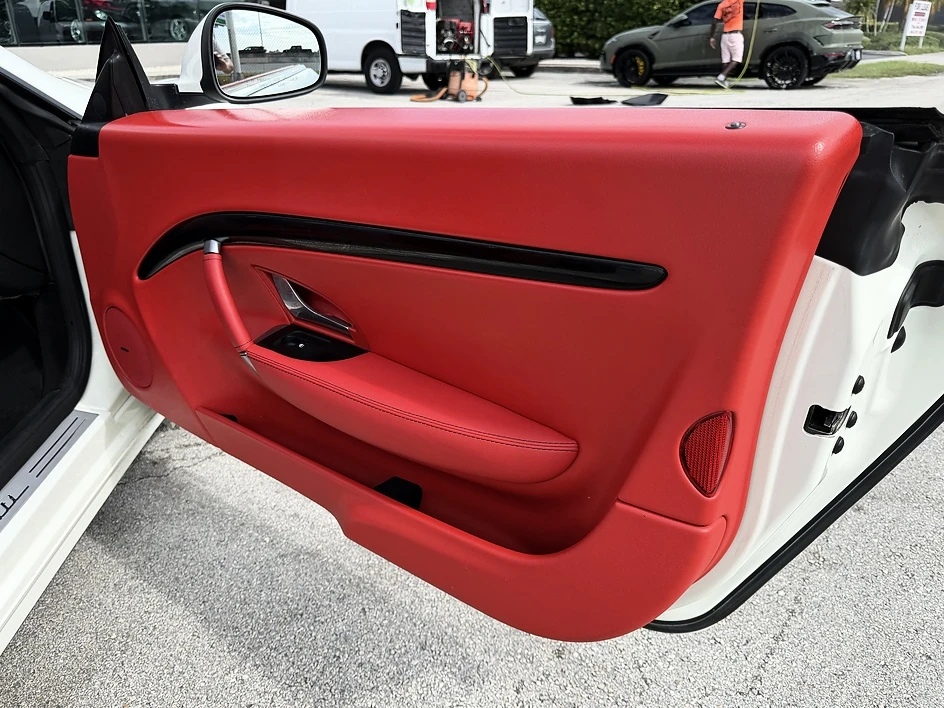 2011 Maserati GranTurismo 1st Gen - Image 19 of 31