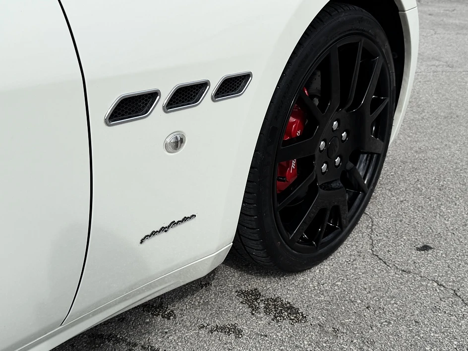 2011 Maserati GranTurismo 1st Gen - Image 25 of 31