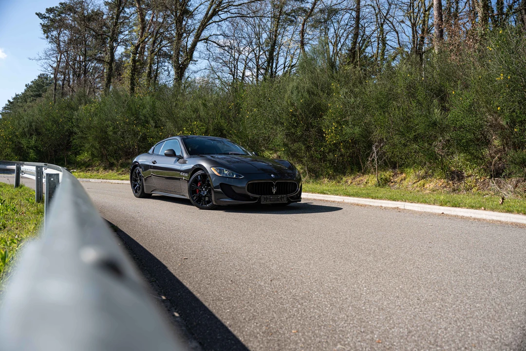 2011 Maserati GranTurismo 1st Gen - Image 11 of 31