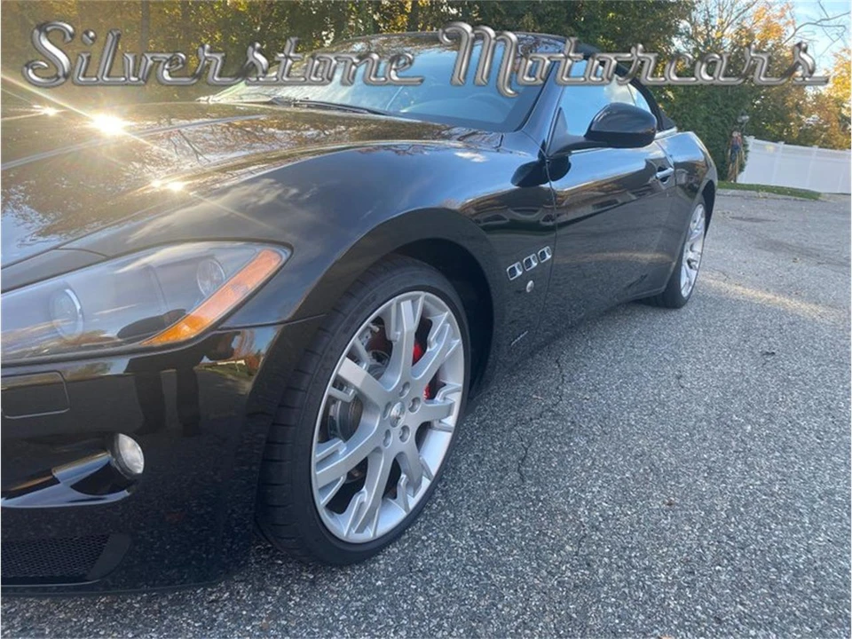 2011 Maserati GranTurismo 1st Gen - Image 15 of 31