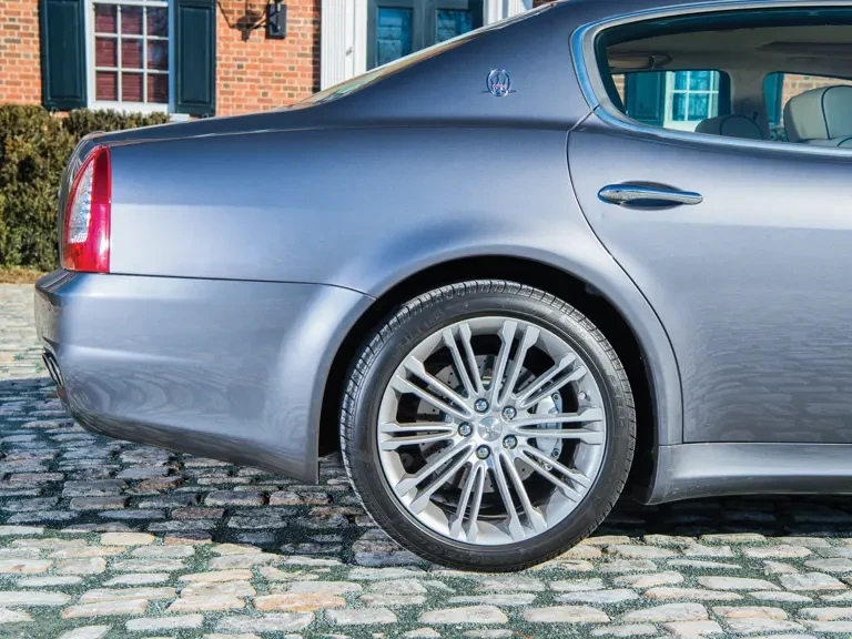 2011 Maserati Quattroporte 5th Gen - Image 10 of 25