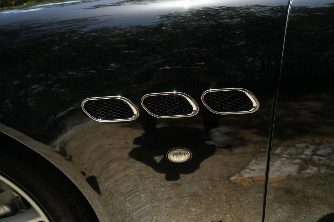 2011 Maserati Quattroporte 5th Gen - Image 30 of 31