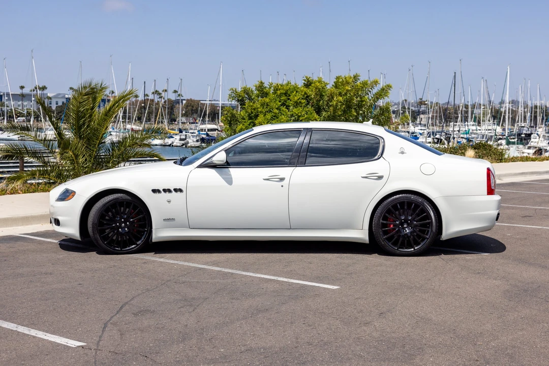2011 Maserati Quattroporte 5th Gen - Image 3 of 31