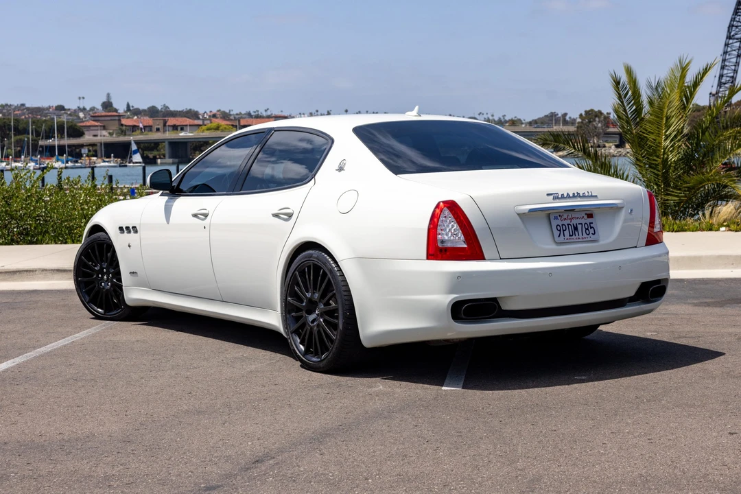 2011 Maserati Quattroporte 5th Gen - Image 4 of 31