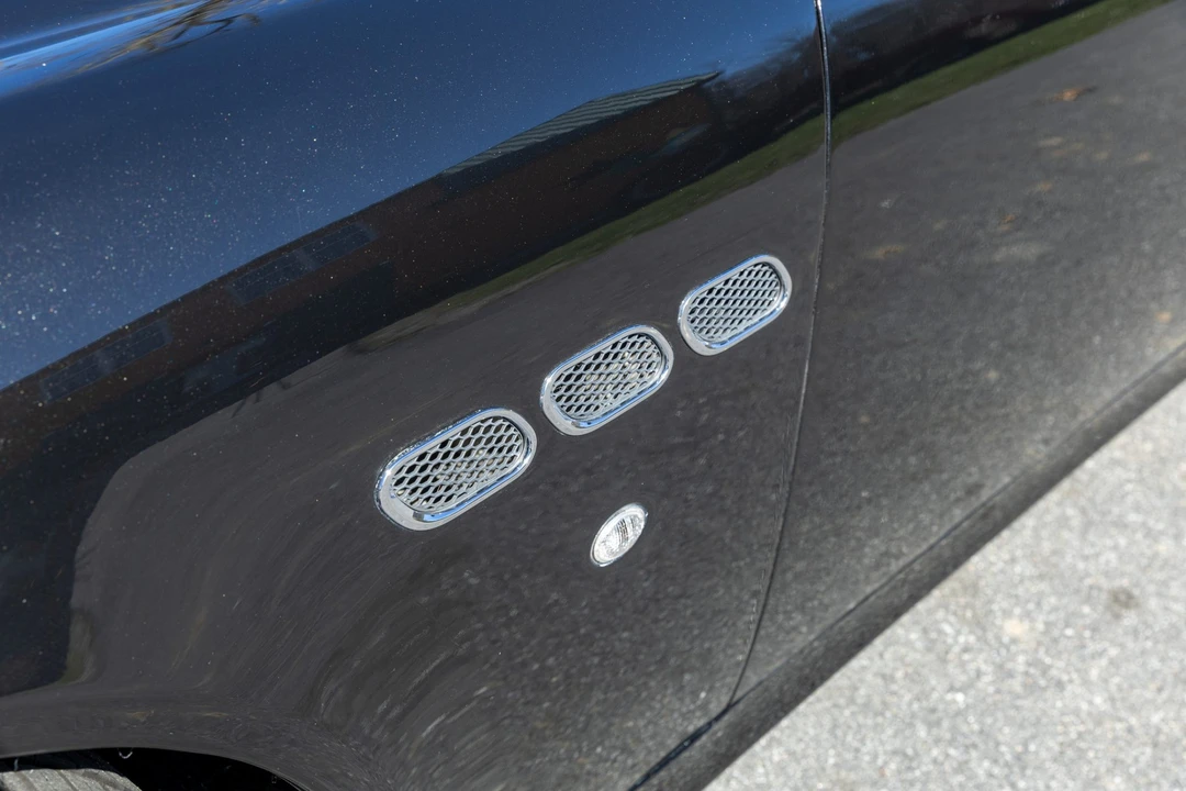 2011 Maserati Quattroporte 5th Gen - Image 9 of 21