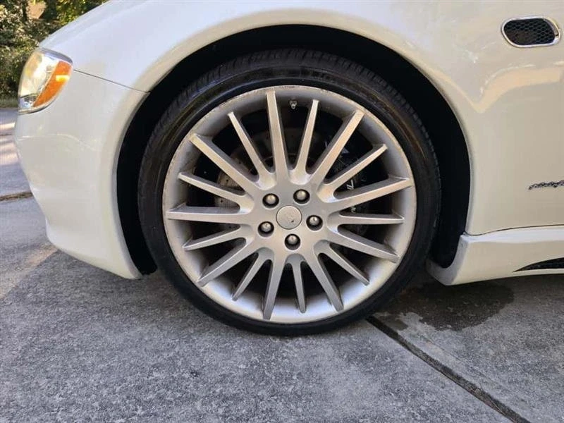2011 Maserati Quattroporte 5th Gen - Image 17 of 20