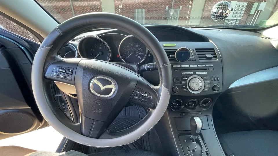2011 Mazda Mazda 3 2nd Gen - Image 11 of 21