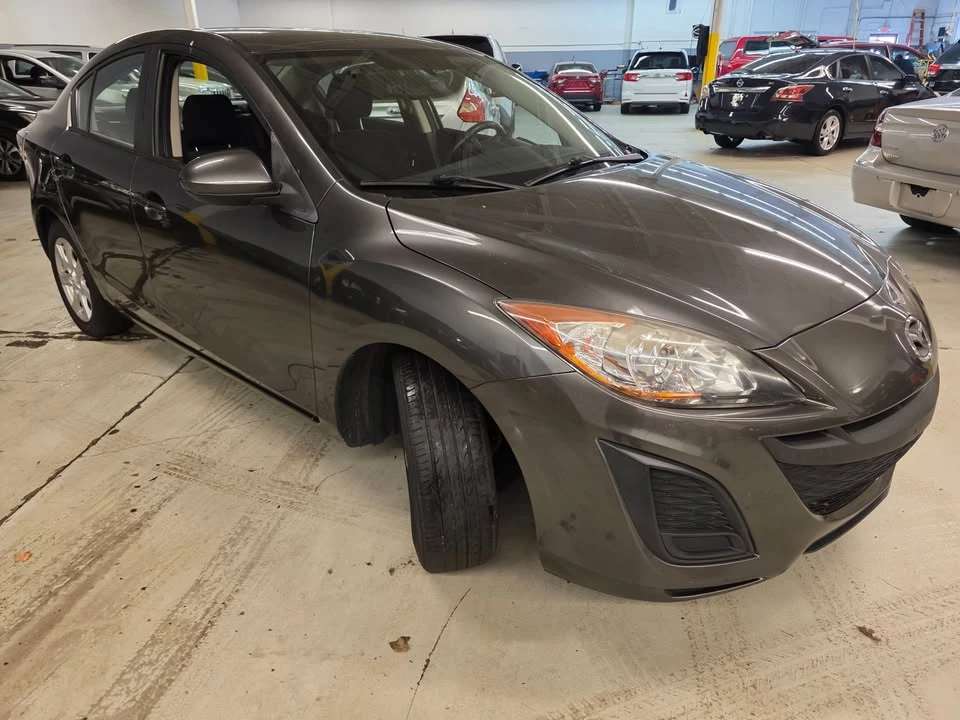 2011 Mazda Mazda 3 2nd Gen - Image 4 of 8