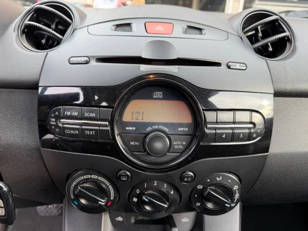 2011 Mazda Mazda 2 1st Gen - Image 11 of 12