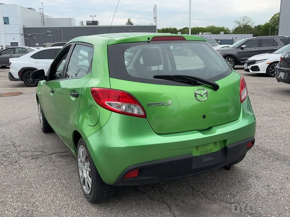 2011 Mazda Mazda 2 2nd Gen - Image 8 of 18