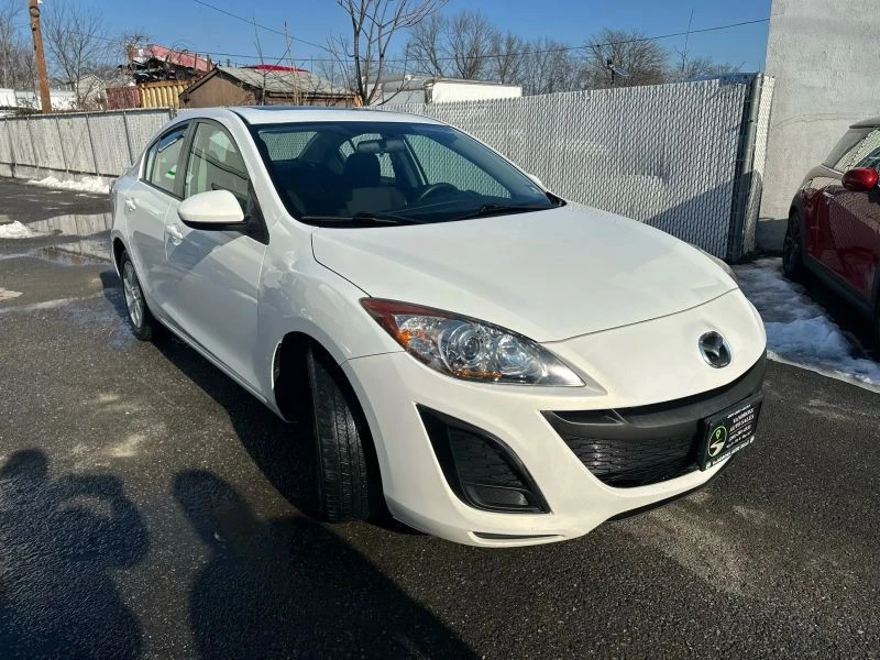 2011 Mazda Mazda 3 2nd Gen - Image 4 of 12