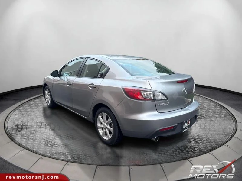 2011 Mazda Mazda 3 2nd Gen - Image 3 of 12