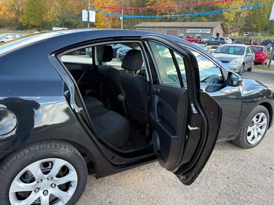 2011 Mazda Mazda 3 2nd Gen - Image 15 of 18