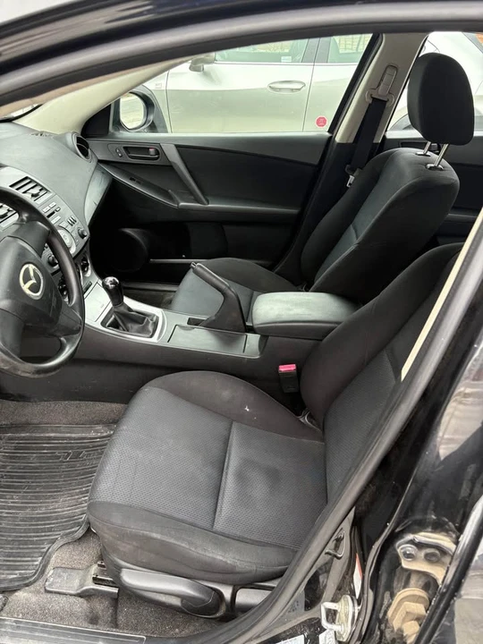 2011 Mazda Mazda 3 2nd Gen - Image 6 of 10