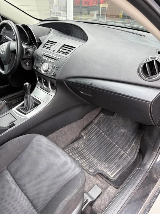 2011 Mazda Mazda 3 2nd Gen - Image 7 of 10