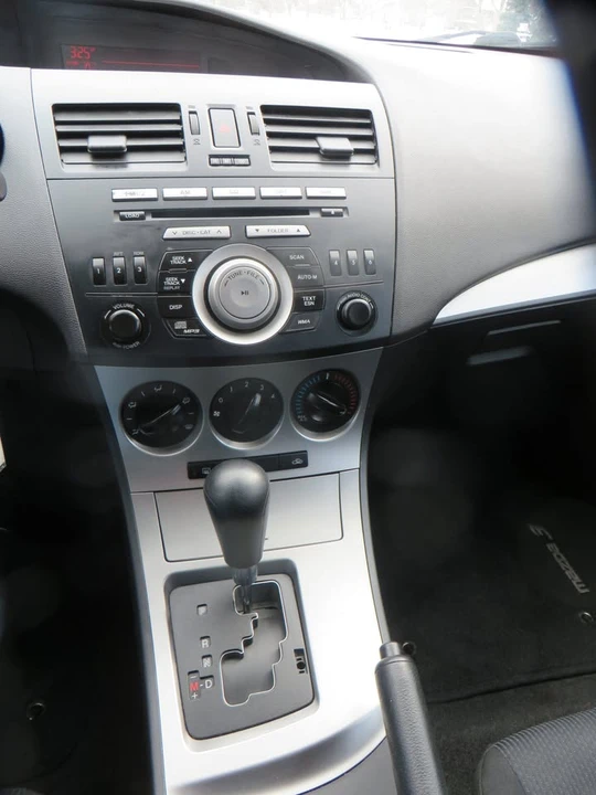 2011 Mazda Mazda 3 2nd Gen - Image 16 of 18