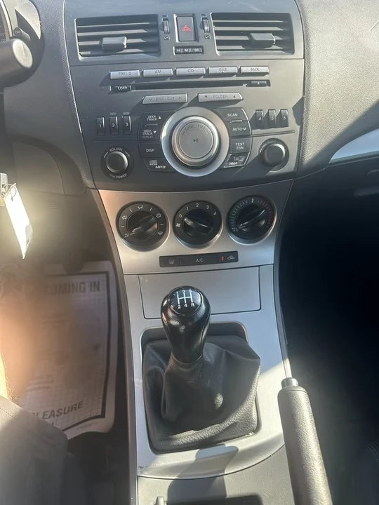 2011 Mazda Mazda 3 2nd Gen - Image 11 of 13