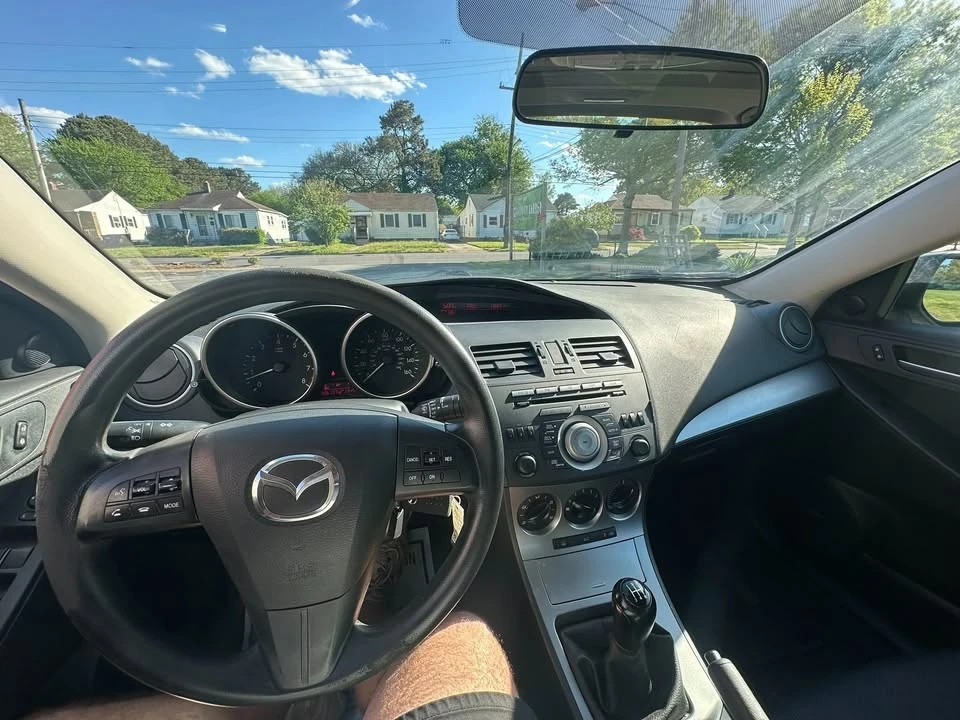 2011 Mazda Mazda 3 2nd Gen - Image 10 of 13