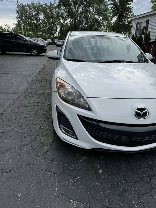 2011 Mazda Mazda 3 2nd Gen - Image 4 of 18