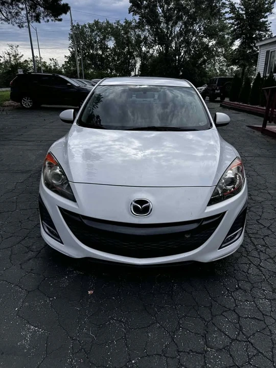 2011 Mazda Mazda 3 2nd Gen - Image 3 of 18